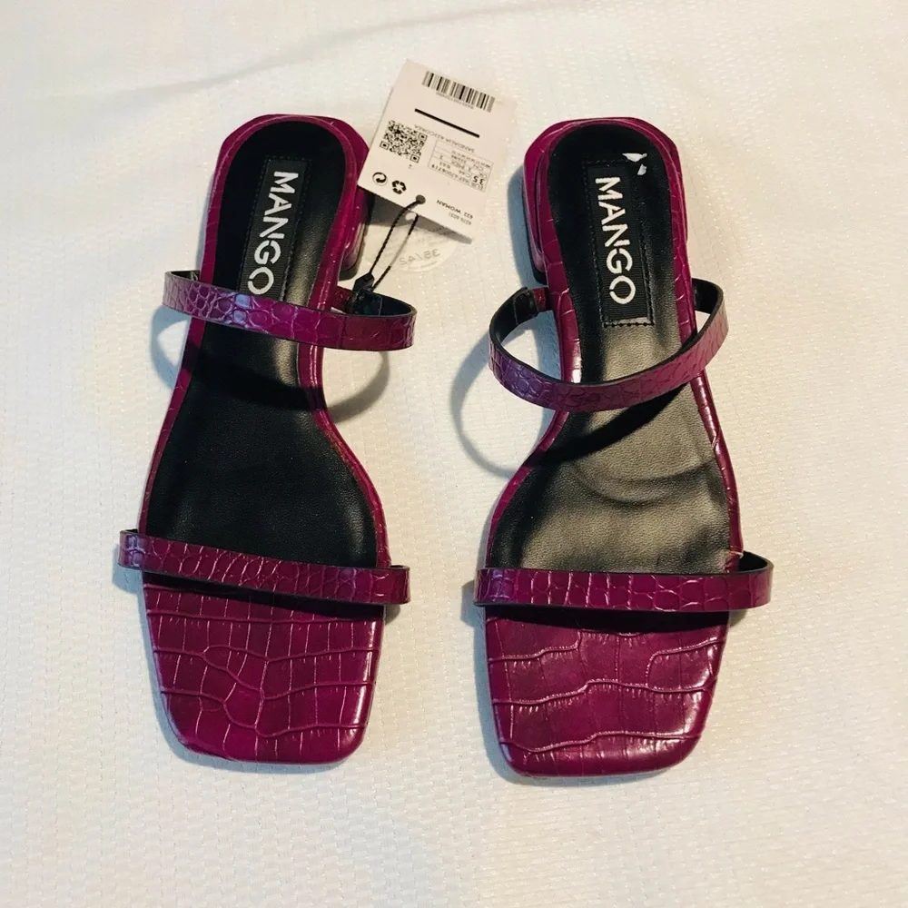 Mango‎ sandals